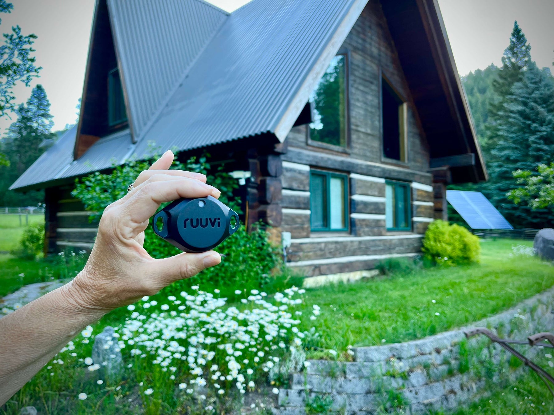 5 Ruuvi Sensors, 5 Problems Solved for an Off-grid Cabin Homeowner