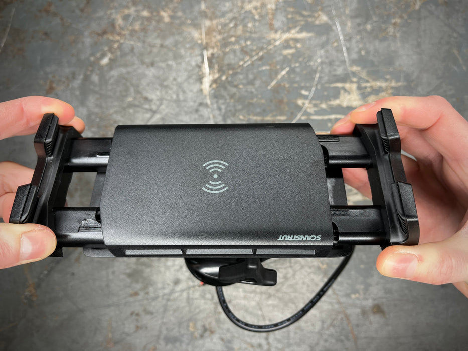 Scanstrut ROKK Wireless-Edge Phone Charger